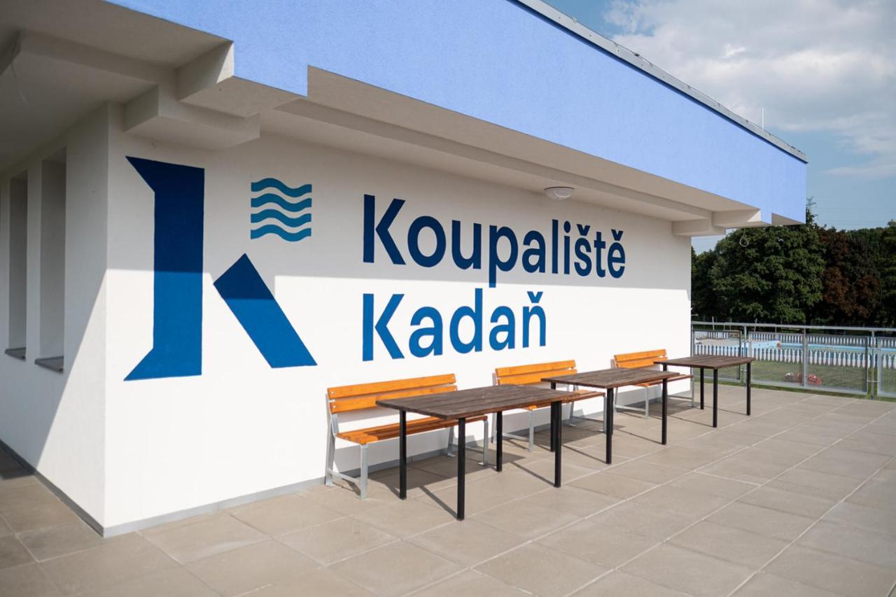 Ubytovna A Cykloubytovna Koupaliste Kadaň Buitenkant foto